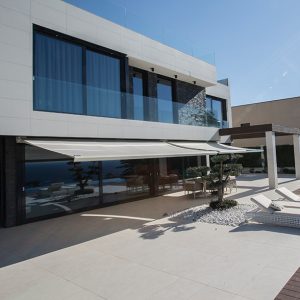 brickell-awning